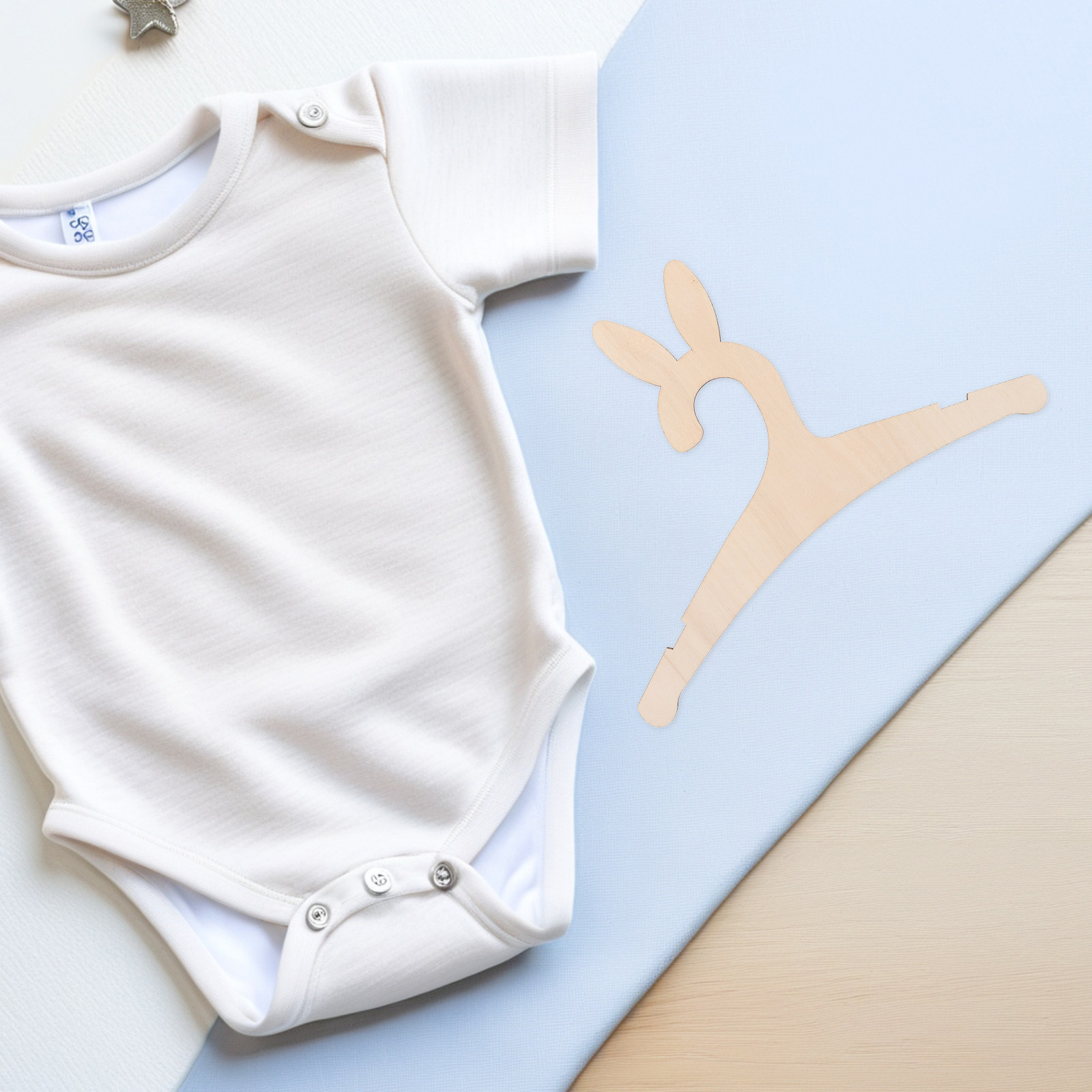 Holz-Kleiderbügel für Babyklei – Baby Clothes Bewertung und Preis